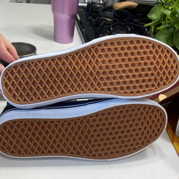 New VANS SKATE SK8-HI SHOE - Picture 12 of 16